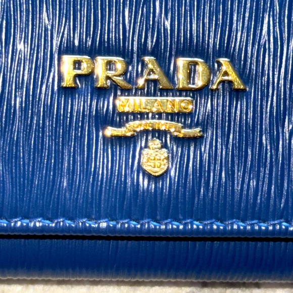 Prada Vitello Move Compact Wallet - Picture 4 of 7